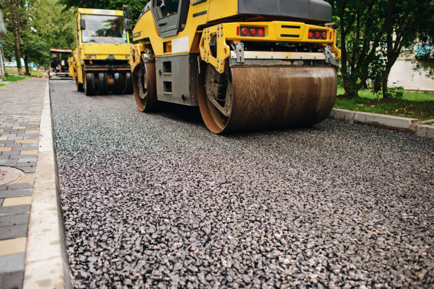 Reasons to Select Us for Your Driveway Paving Requirements in Village Of Four Seasons, MO